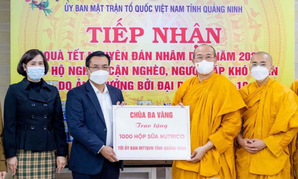 Chùa Ba Vàng trao tặng 1000 hộp sữa trị giá 700 triệu đồng cho trẻ em nghèo tỉnh Quảng Ninh