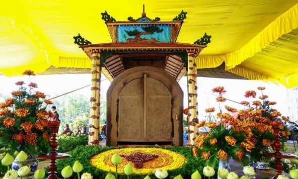 Lễ sơ dạ và trang thiết đài trà tỳ thiền sư Thích Nhất Hạnh