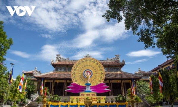 Ngắm 2 ngôi chùa cổ nằm trong hành trình rước Phật tại Huế