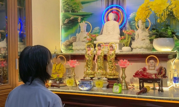 Làm cách nào để con có thể hướng dẫn ba mẹ mình theo đạo Phật?