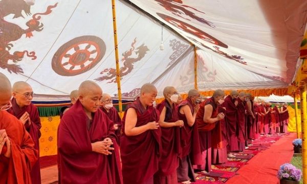 Bhutan: Phục hồi việc truyền giới Tỳ-kheo-ni sau nhiều năm vắng bóng