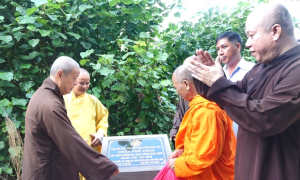 BTS Phật giáo tỉnh Trà Vinh bàn giao đường giao thông nông thôn tại huyện Vũng Liêm