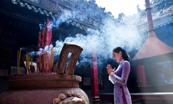 Lễ Phật: Hành động rèn luyện tự giác, là sự hưởng thụ tối cao