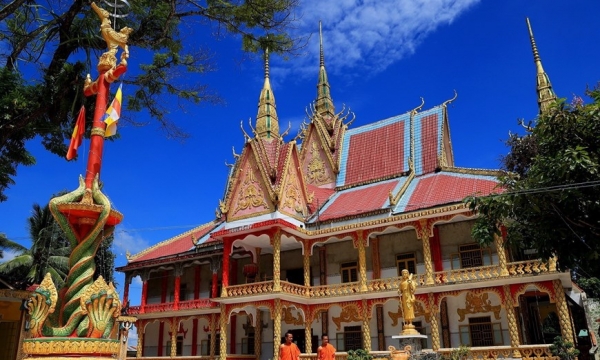 Chùa Chung Rút: Vẻ đẹp kiến trúc Phật giáo Nam tông Khmer