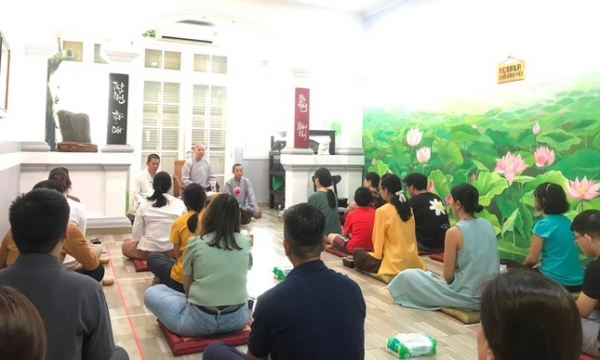 Người trẻ tham gia ngày tu thiền Vipassana