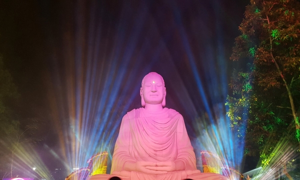 Lòng tôn kính Phật là một tình cảm mầu nhiệm và thiêng liêng nhất trên cuộc đời