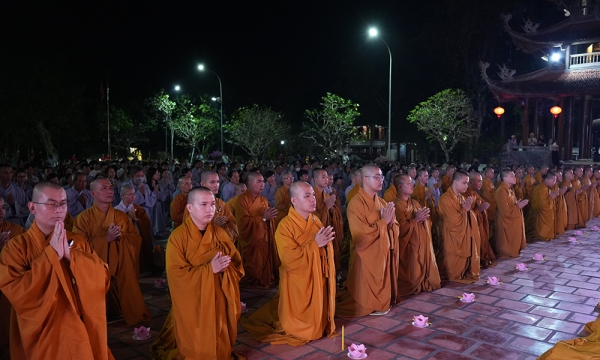 Cần Thơ: Thiền viện Trúc Lâm Phương Nam trang nghiêm tổ chức lễ hội hoa đăng kính mừng Phật thành đạo