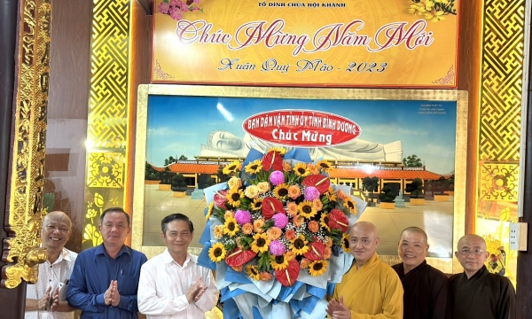 Ban Dân vận Tỉnh ủy tỉnh Bình Dương thăm và chúc tết Nguyên Tiêu đến Ban Trị sự Phật giáo tỉnh