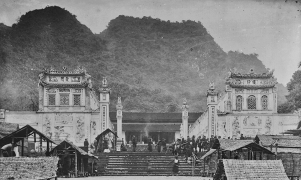 Hình ảnh trẩy hội Chùa Hương năm 1920