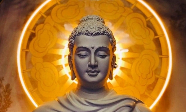 Đức Phật khẳng định con đường trung đạo đưa đến sự giải thoát cho chúng sinh
