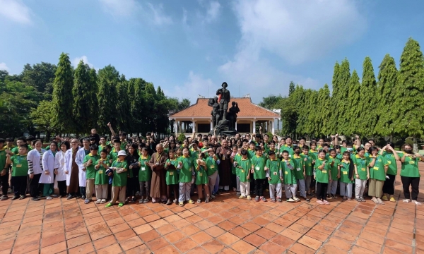 Tu viện Kim Cang tổ chức khóa tu mùa hè dành cho giới trẻ