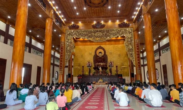 Hà Tĩnh: Tổ chức Khoá tu “Tuổi trẻ hướng Phật” tại chùa Giai Lam