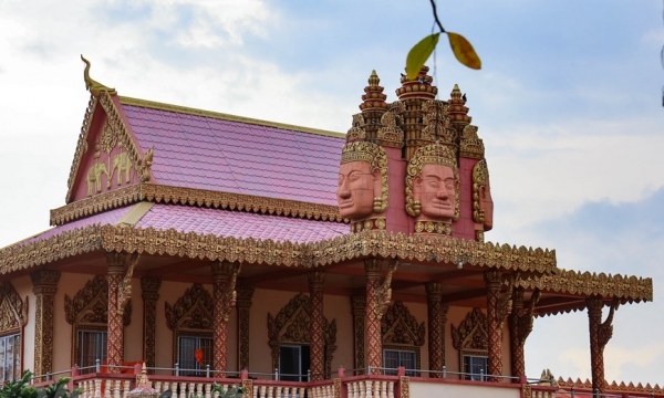 Vẻ đẹp ấn tượng của ngôi chùa kiến trúc Khmer ở Bạc Liêu