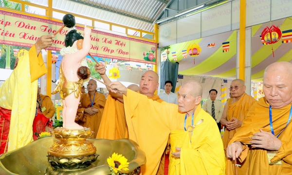 Trang nghiêm Đại lễ Phật đản và khánh thành Tịnh xá An Lạc tại Bình Dương