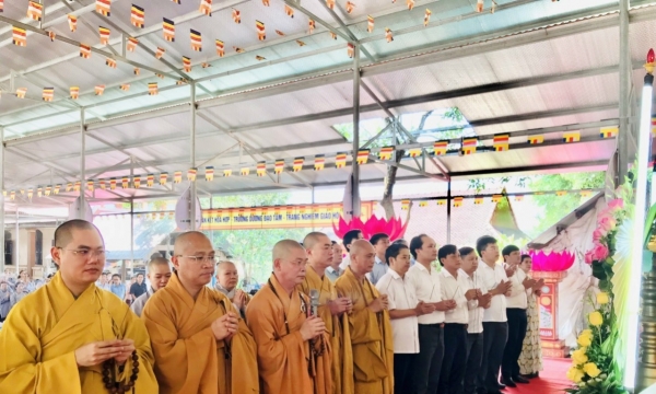 Hà Tĩnh: BTS GHPGVN huyện Hương Sơn tổ chức Đại lễ Phật đản PL.2567