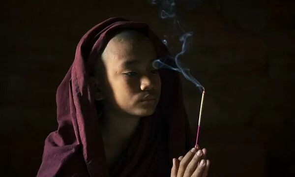 Phật dạy về thấy biết lộn ngược và thấy biết như thật