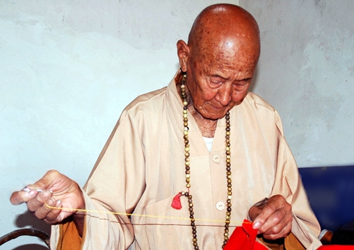 Phật A Di Đà lưu lại lão Hoà thượng Hải Hiền 112 tuổi trên thế gian là để biểu pháp
