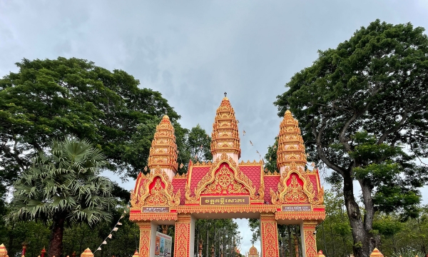 Đến Bạc Liêu, thăm ngôi chùa Khmer 130 năm tuổi với kiến trúc tuyệt đẹp