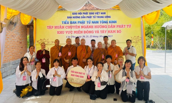 Đoàn Tiểu Ban Phật Tử Nam Tông Kinh TW tham gia khóa bồi dưỡng chuyên ngành Hướng dẫn Phật tử năm 2023