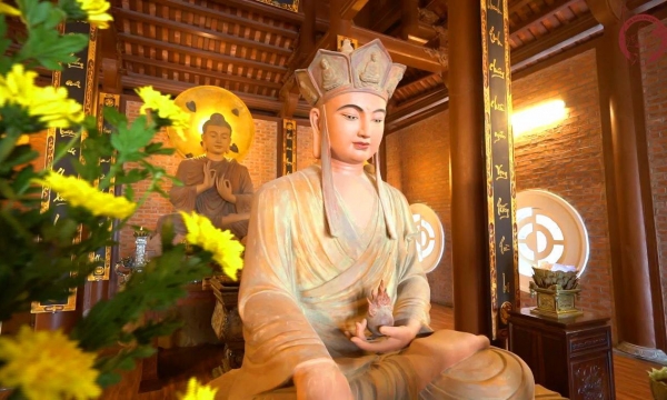 Hòa thượng Tuyên Hóa kể chuyện quỳ tụng Kinh Địa Tạng
