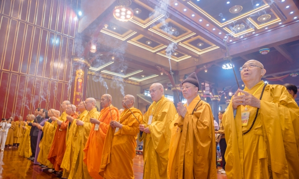 Trang nghiêm tưởng niệm Phật hoàng Trần Nhân Tông tại Yên Tử