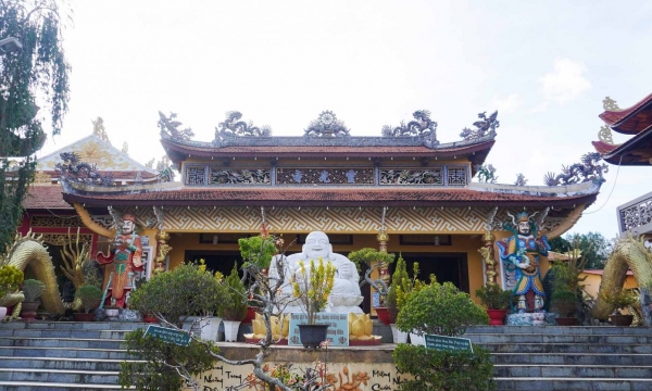 Khám phá ngôi chùa đầu tiên ở Đà Lạt