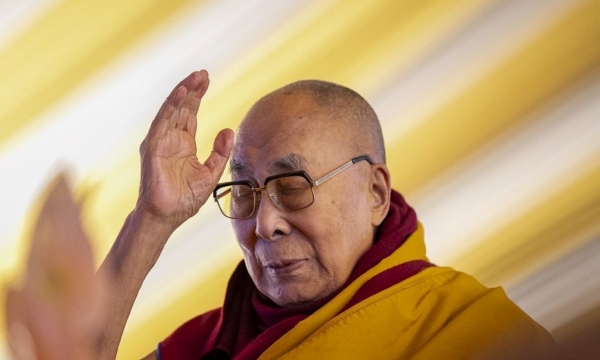 Đức Dalai Lama chia buồn và cầu nguyện cho người dân Nhật Bản