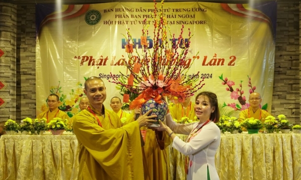 Phân ban Phật tử Hải ngoại Trung ương tổ chức khóa tu, chúc Tết Phật tử ở Singapore