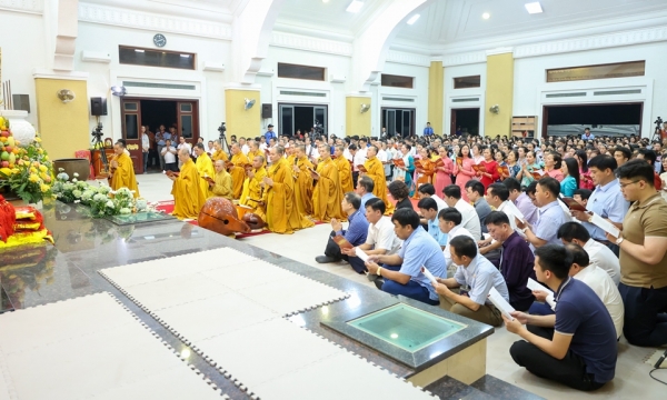 Hơn 12.000 người dự lễ cầu an tại chùa Viên Quang