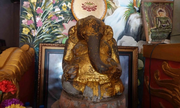 Ngôi chùa cổ có tượng phúc thần Ganesha với 2 'trứng Phật'