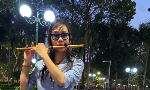 Sài Gòn tan tầm và tiếng sáo cô gái mù