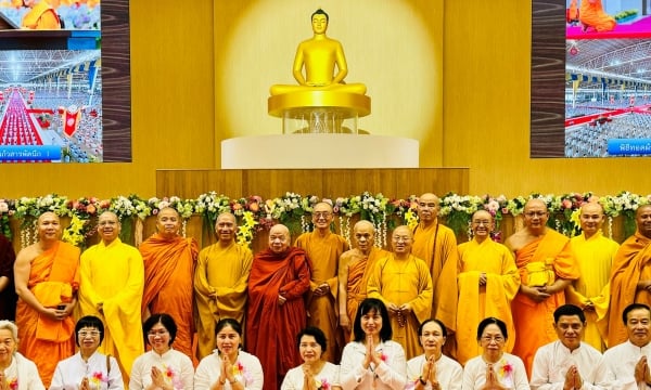 Thái Lan: Lễ cúng dường 10.000 chư Tăng trong nước và quốc tế tại giảng đường Wat Phra Dhammakaya