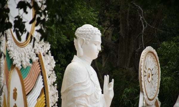 Về Bình Thuận, viếng thăm ngôi chùa trên núi Tà Cú