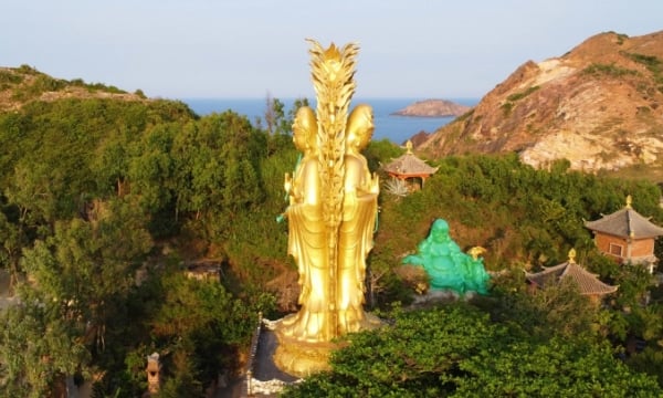 Chiêm ngưỡng tượng Phật đôi Quan Âm cao nhất Việt Nam