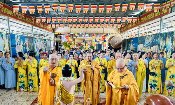 Đồng Nai: Chùa Giác Huệ trang nghiêm Đại lễ Phật đản PL.2568
