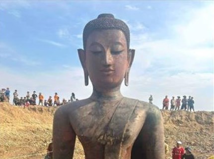 Mở rộng phạm vi khai quật các tượng Phật bằng đồng cổ ở gần sông Mekong