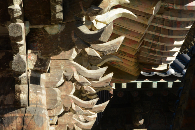 So với nhiều ngôi chùa ở Hàn Quốc, Tongdosa vẫn giữ được dáng vẻ uy nghiêm, cổ kính dù nhiều phần của công trình được phục dựng từ thế kỷ 17, do trải qua chiến tranh, loạn lạc. Tháng 6/2018, Tongdosa cùng 6 ngôi chùa trên núi khác của Hàn Quốc được UNESCO công nhận là di sản thế giới.