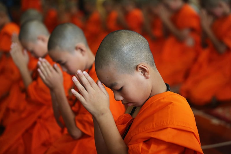 Chắp tay trong Phật giáo có ý nghĩa gì? 2