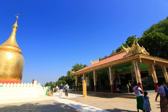 Bạn cũng nên đi thuyền ra giữa dòng sông Ayeyyarwardy nhìn về phía ngôi chùa Bupaya để có một góc nhìn khác về Bagan cổ kính. Bupaya được phục chế sau trận động đất lớn năm 1975.