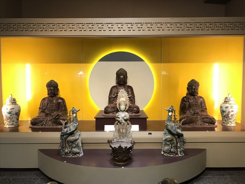 Được biết, bộ sưu tập của bảo tàng được hình thành và liên tục sưu tầm bổ sung qua 3 đời trụ trì, bao gồm nhiều bộ sưu tập phản ánh nghệ thuật Phật giáo Việt Nam và nhiều quốc gia trong khu vực châu Á