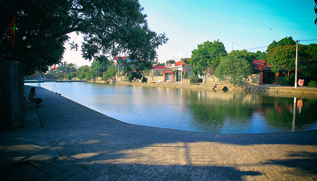 Đất có Thổ Công sông có Hà Bá