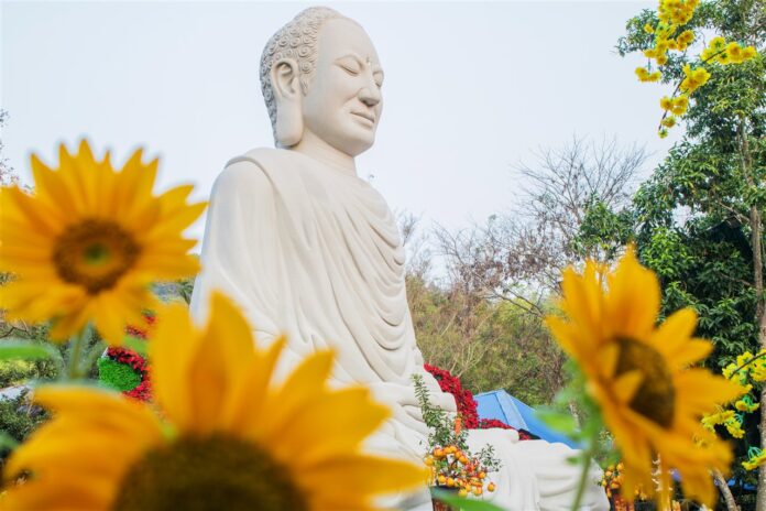 Muôn vạn kiếp Phật sống vì chúng sinh