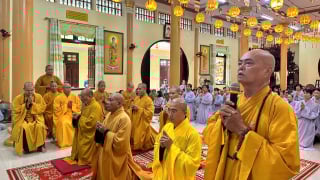 Đồng Tháp: Phật giáo các xã khu vực Gò Công Đông tổ chức cúng dường trường hạ