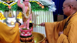 Tiền Giang: Chùa Phật Ân tổ chức lễ Tắm Phật nhân Đại lễ Phật Đản PL.2568