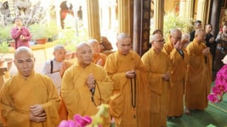 Tiền Giang: Ban Trị sự TP.Gò Công tổ chức thăm và cúng dường Trường hạ PL.2568