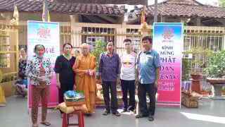 H.Châu Thành: Tịnh xá Ngọc Hiệp tặng quà từ thiện hướng về Đại lễ Phật Đản Vesak 2025