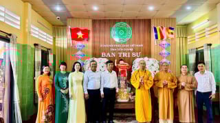 Tiền Giang: Lãnh đạo Ban ngành TP.Mỹ Tho chúc mừng Đại lễ Phật đản PL.2569 
