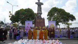 Tiền Giang: Gần 6 tấn cá được phóng sanh nhân dịp Đại lễ Phật Đản PL.2569 – Vesak 2025