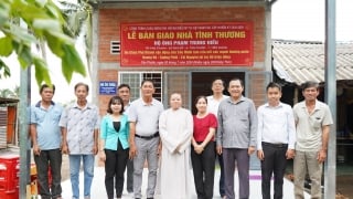 H.Tân Phước: Chùa Phú Khánh bàn giao căn nhà tình thương tại xã Phú Mỹ 