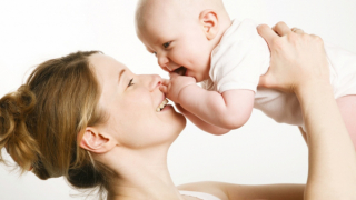 Rung lắc trẻ sơ sinh, điều cấm kỵ nếu không muốn đẩy con bạn vào nguy hiểm